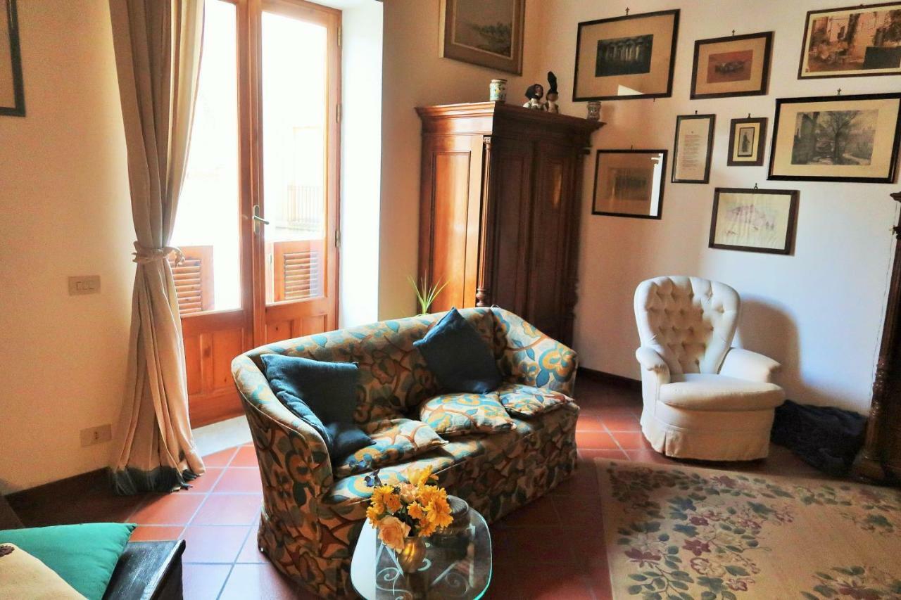 Familyholidays La Finestra Di Fronte チェファル エクステリア 写真